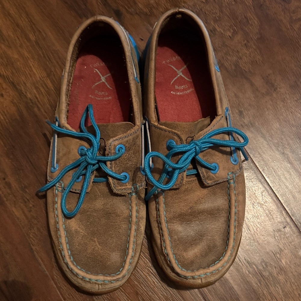 Twisted X Tan Boat Shoes with Blue Laces